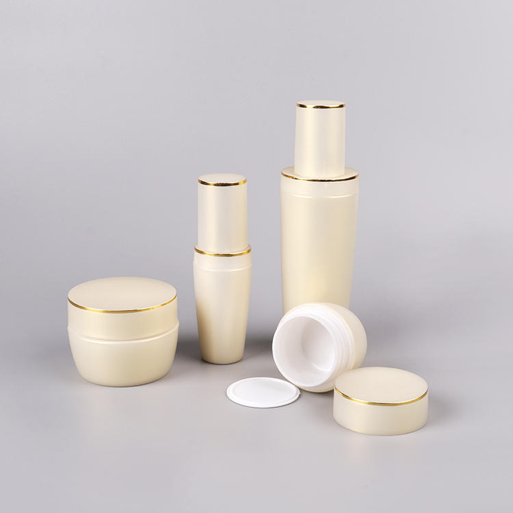 Cosmetic packaging / PP double jars / Cream jars / Lotion bottles with pump and sprayer