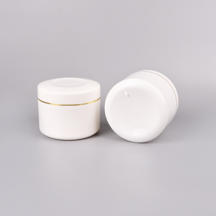 Cosmetic packaging / PP singel jars / Cream jars with spoons