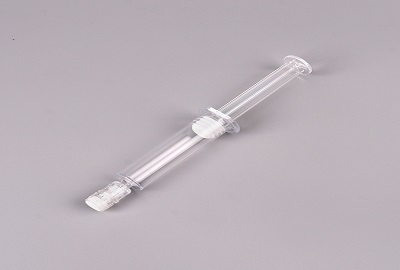 What are the types of plastic hoses commonly used in cosmetic packaging?